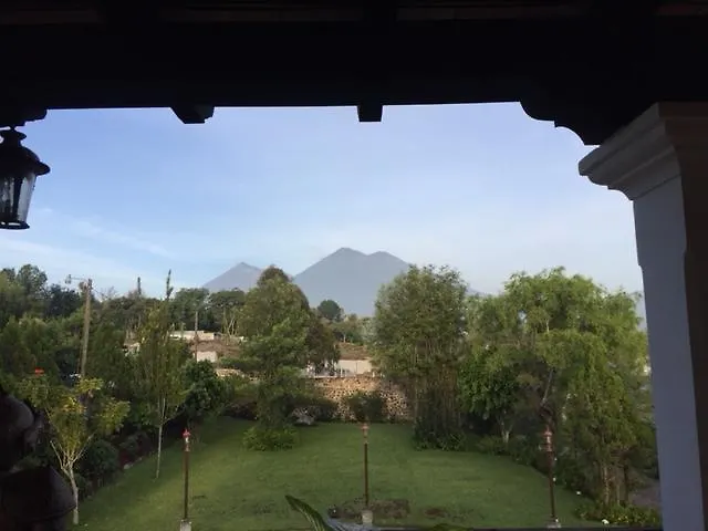 Villa Jardin Casa La Historia Entre Volcanes Hotel Antigua Guatemala