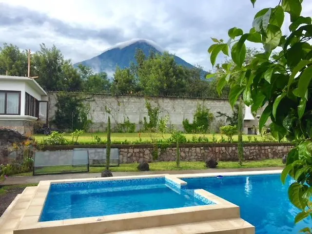 Jardin Casa La Historia Entre Volcanes Hotel Antigua 0*,